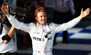 Rosberg vince in Giappone, niente podio per le Ferrari